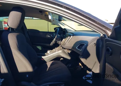 2015 Chrysler 200 Limited z USA, uszkodzony, nr VIN 1C3CCCAB9FN505119